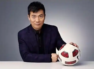 黄健翔